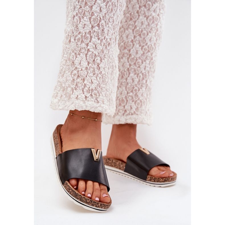 Boto Chanclas para mujeres en una plataforma de corcho con un detalle decorativo Vessira negra negro