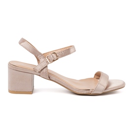 Shelvt Sandalias satinadas de baja tina beige