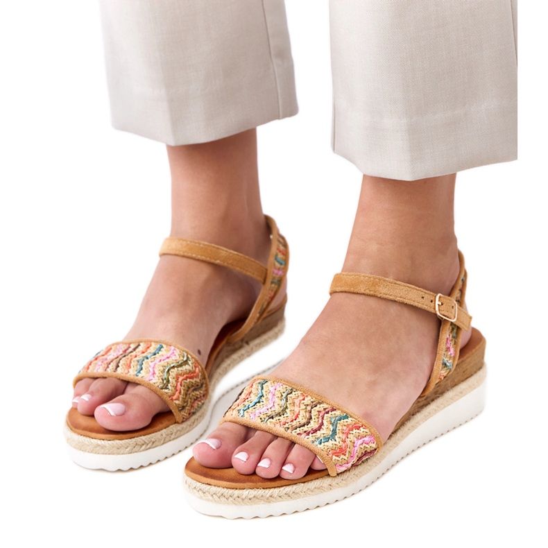 Sandalias de crochet marrones en la cuña de versala marrón Sandalias de crochet marrones en la cuña de versala marrón