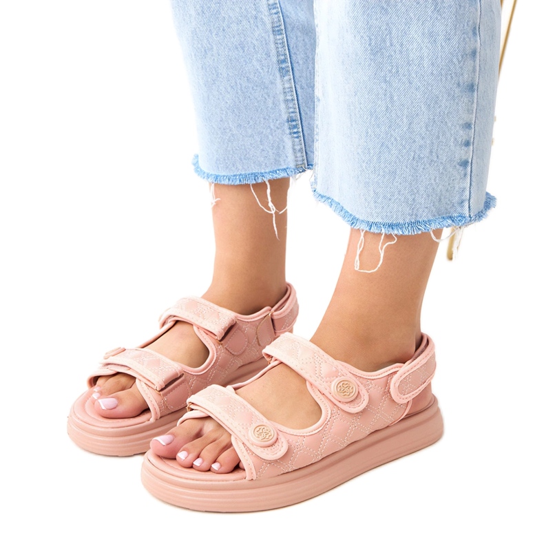 Sandalias rosadas con cinturones de barba ajustables rosado
