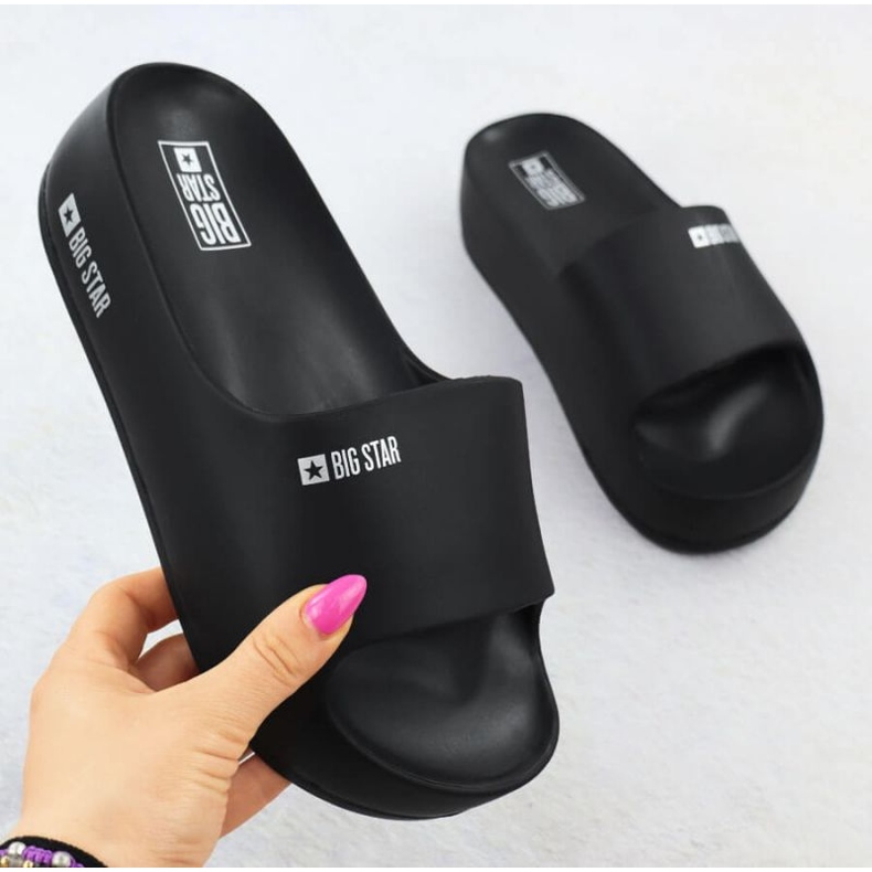 Zapatillas en la plataforma Big Star en SS274721 INT2155A negro
