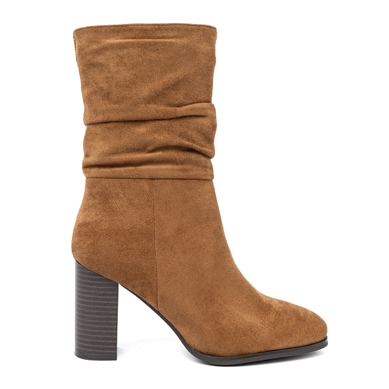 Shelvt Botas de caramelo con una parte superior y talón arrugadas