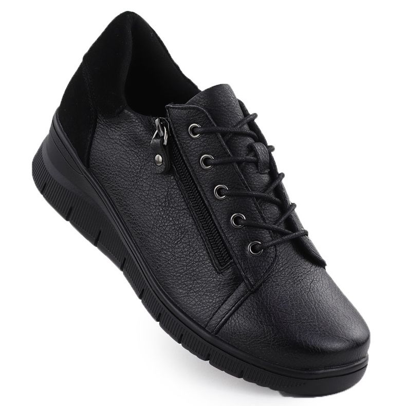 Zapatos de cuero para mujeres en cuñas negras Vinceza 39964 negro