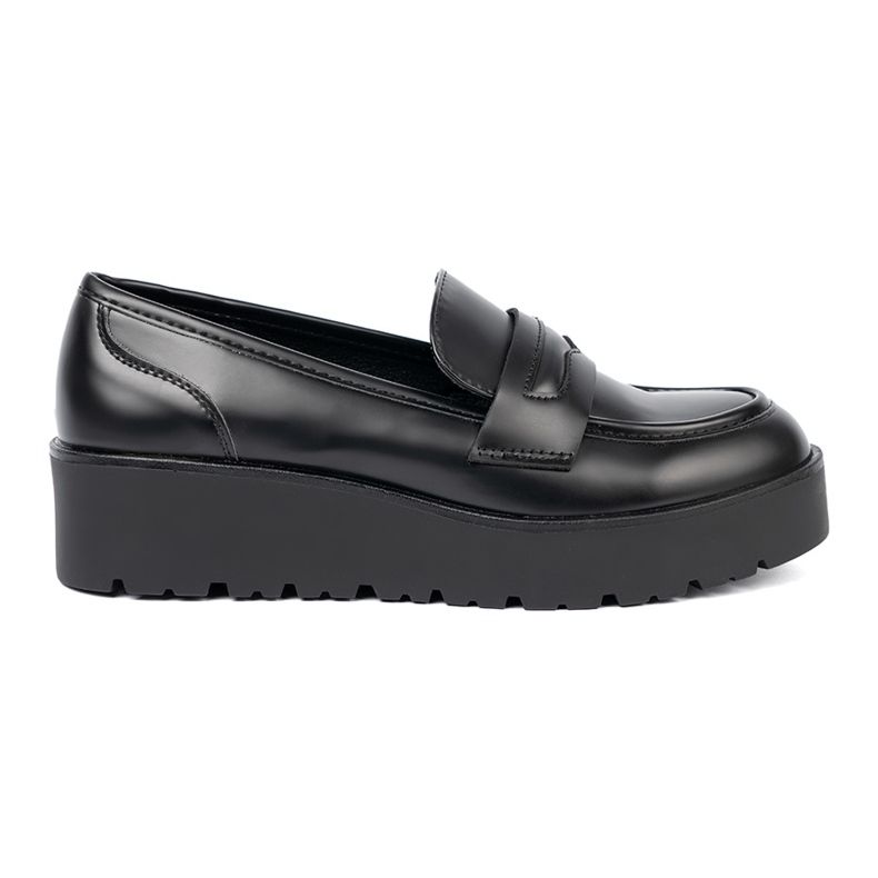 Shelvt Elegantes mocasines negros en una suela gruesa