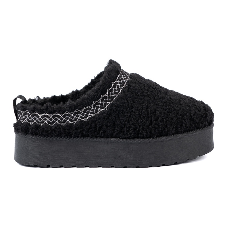 Shelvt Zapatos A'la botas de nieve en negro con bordado decorativo