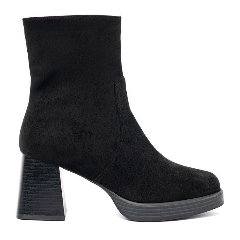 Shelvt Elegantes botas negras en una publicación estable negro Shelvt Elegantes botas negras en una publicación estable negro