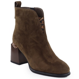 Botas de cuero en una publicación decorativa marrón Vinceza 66811a
