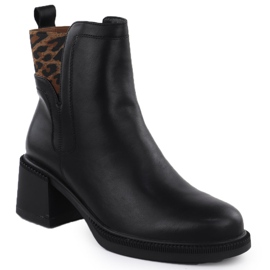 Botas de cuero en la publicación negra Vinceza 26-66855