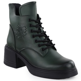 Botas de cuero en el poste aislado Vinceza 26-39950