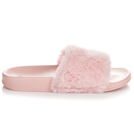 Zapatillas con piel rosa