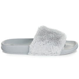 Zapatillas con piel gris Zapatillas con piel gris