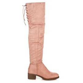 Ideal Shoes Botas mosqueteras con ribete rosado