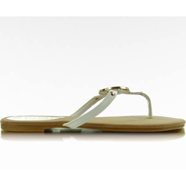 Chanclas con tachuelas IR-82 en blanco