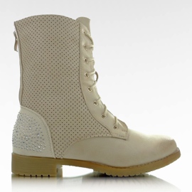 Botas caladas C069 beige