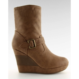 Botas de cuña en capas 888-58 Caqui