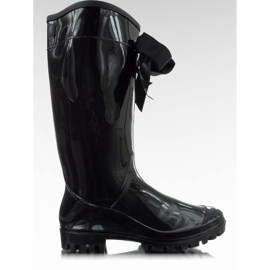 B812-10 Chanclos negros brillantes