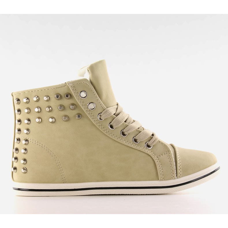 Zapatillas con tachuelas G-27 beige