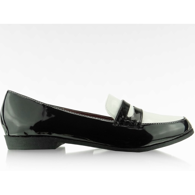 Mocasines clásicos en negro / blanco barnizado