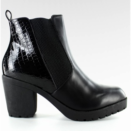 Botas con espalda lacada 99-82 Negro