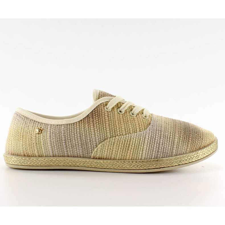 Zapatillas Beige con estilo oxford con sombra