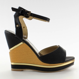 Sandalias elegantes en cuña alta 1018-N Negro