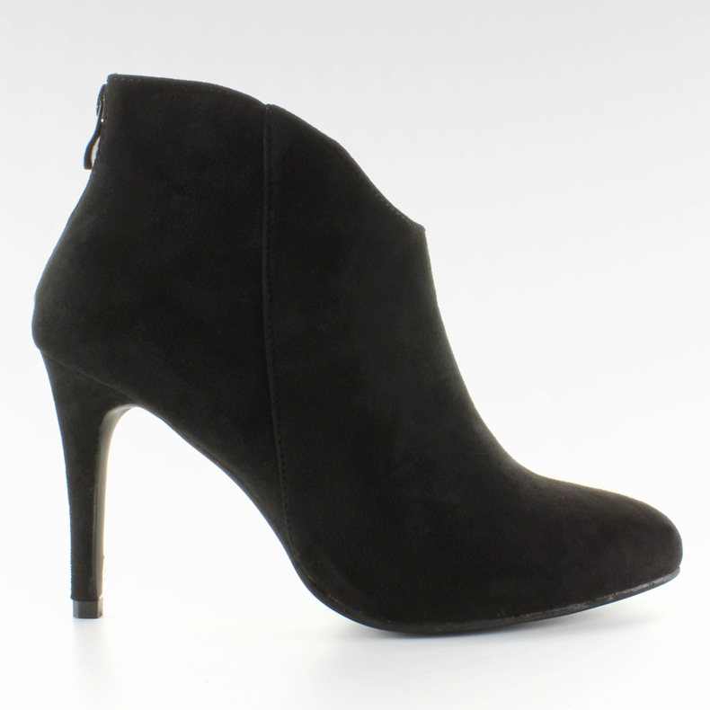 Botas con un corte en la parte delantera M239 Negro.