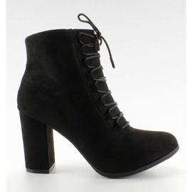 Botas de tacón ancho de ante negro NC16