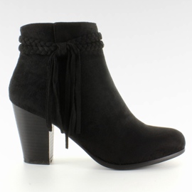 Botas con una trenza delicada Negro