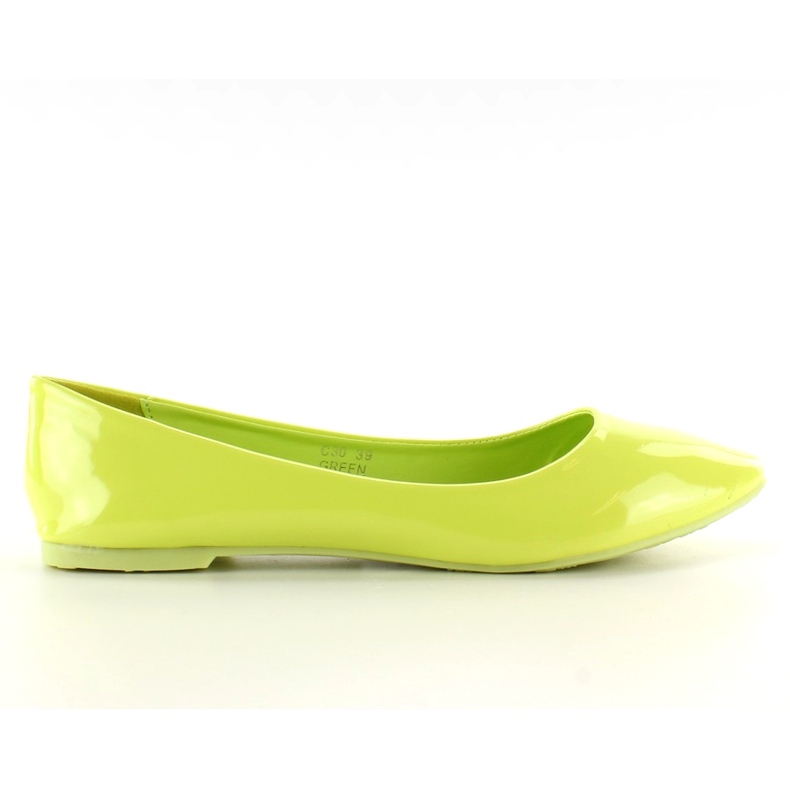 Bailarinas verdes C30 lisas y barnizadas.