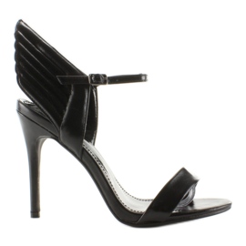 Sandalias en un pasador con alas LT65 Negro