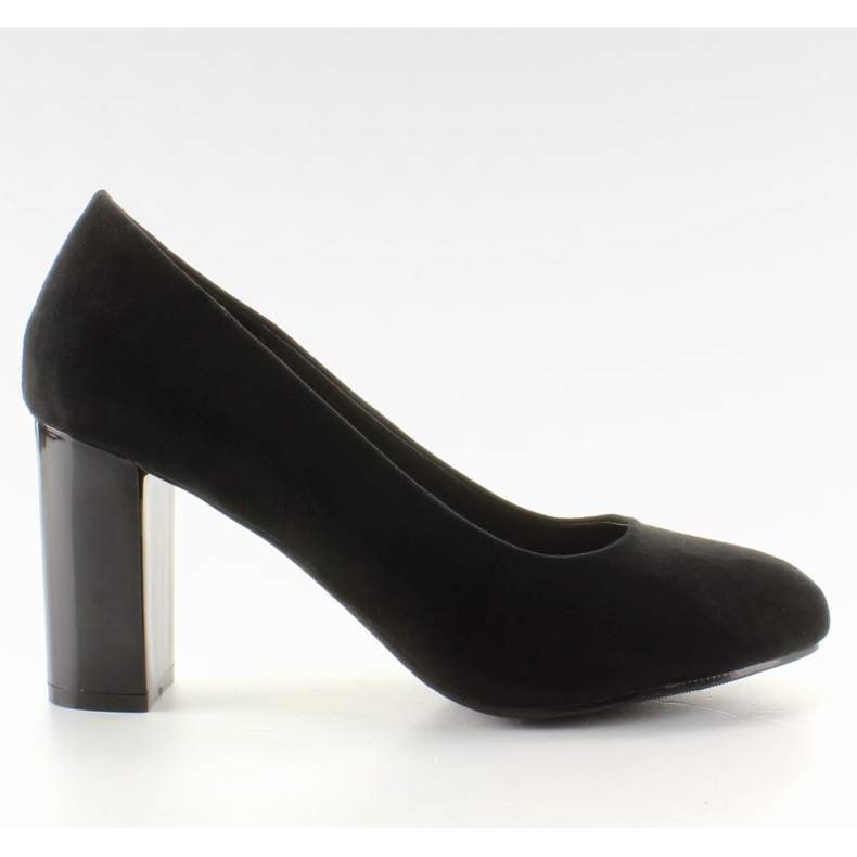 Zapatos de tacón de ante en el poste negro M265