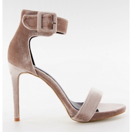 Sandalias de terciopelo en un tacón de aguja rosa M259 multicolor