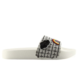 8228 Babuchas blancas con pasadores blanco 8228 Babuchas blancas con pasadores blanco