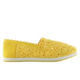 Deportivas de cordones en amarillo bv10