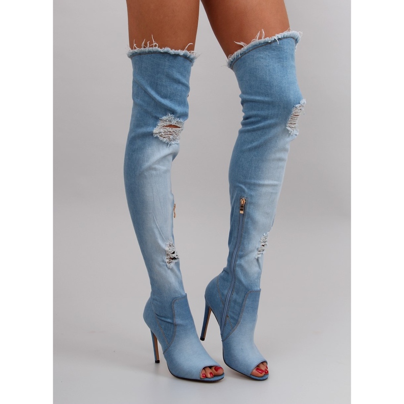 Botas de mezclilla azules hasta el muslo