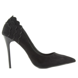 Tacones de ante con volante LE031 Negro