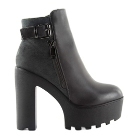 Botas en la plataforma 979 gris