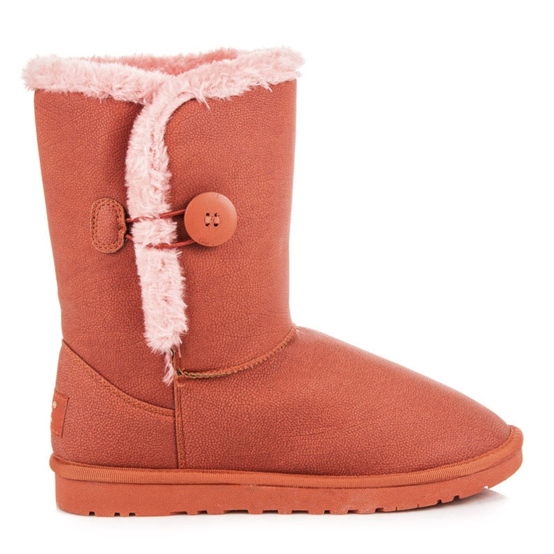 Torna Mukluki con un botón rojo