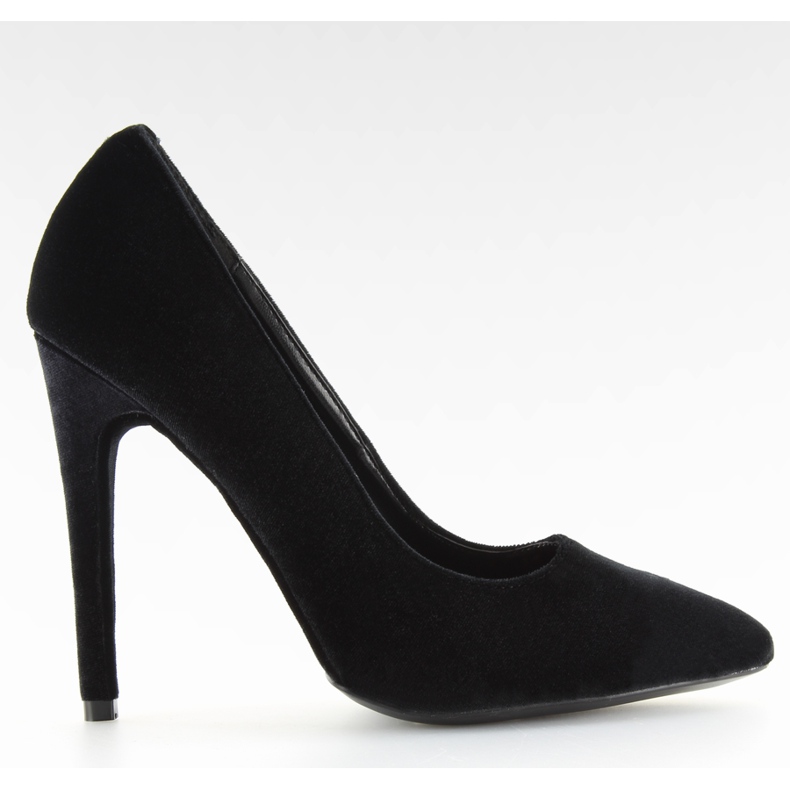 Bombas de terciopelo en un pasador negro LE013P Negro