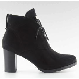 Botas con cordones 55-518 negro