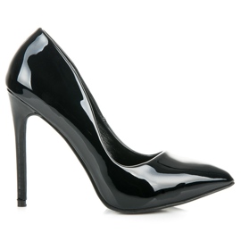 Via Giulia  Tacones lacados en negro