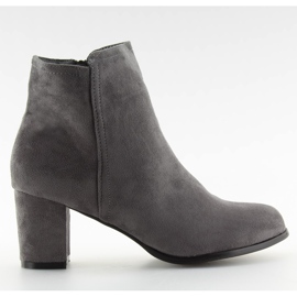 Tacones grises grises clásicos