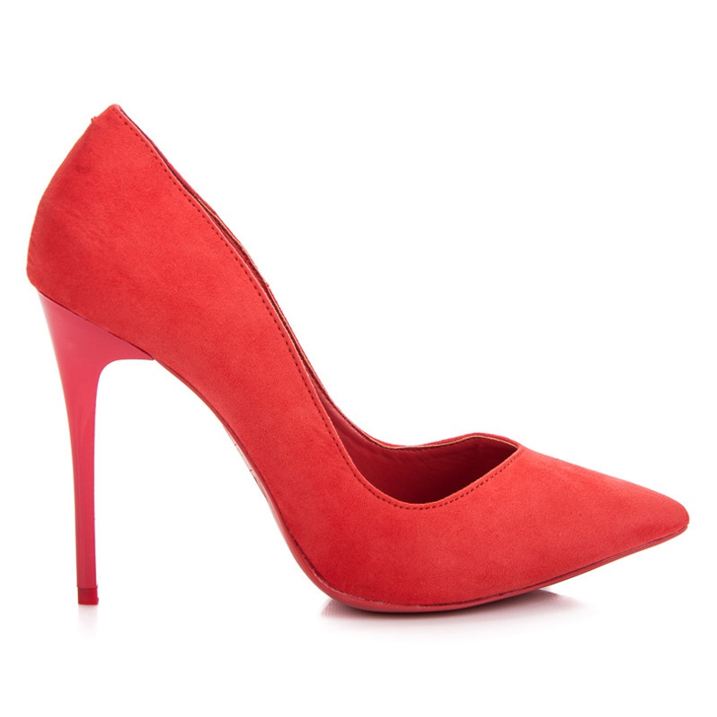 Vinceza Tacones ante coral rojo