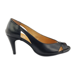Zapatos de tacón de cuero negro PEES