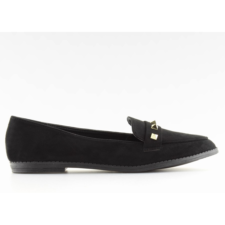 Mocasines de mujer con tachuelas negras negras. negro