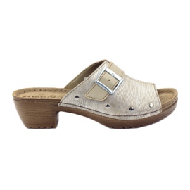 INBLU BL061 slippers hebilla plata beige marrón gris
