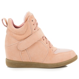 Cómodas zapatillas con cuña rosado