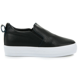 Slipons en la plataforma negro