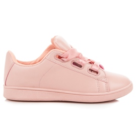 Zapatillas rosas con lazo rosado