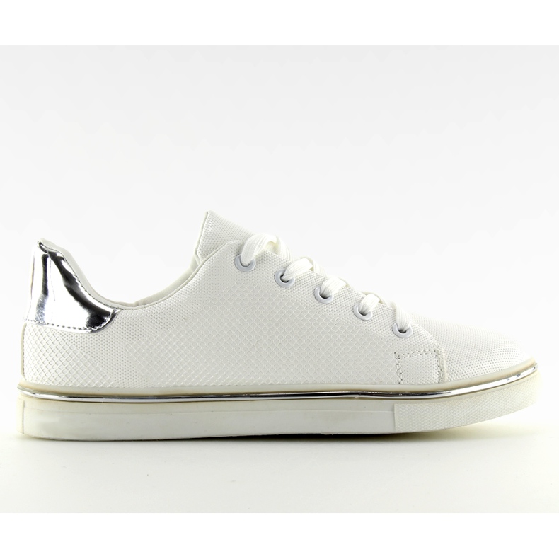 Zapatillas blancas para mujer B110-20 blanco